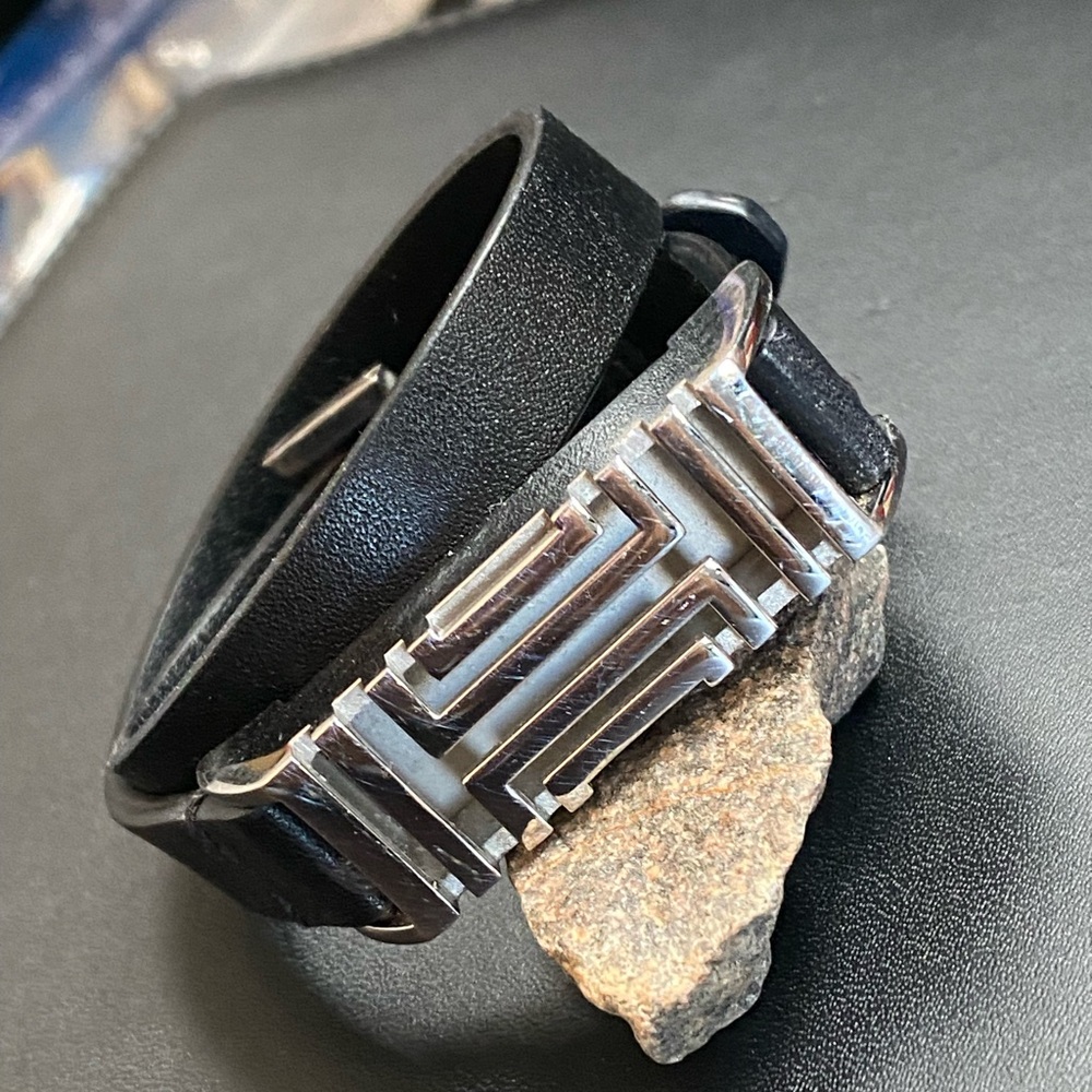 Tory Burch For Fit Bit Black leather wrap band